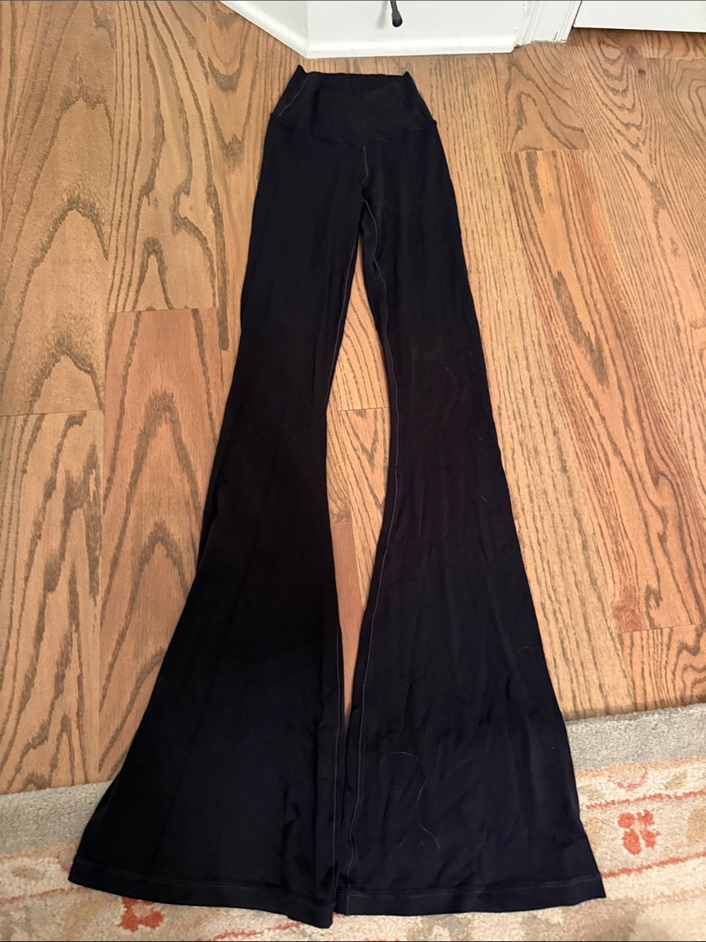 Aerie Black Women's Flared Yoga Pants